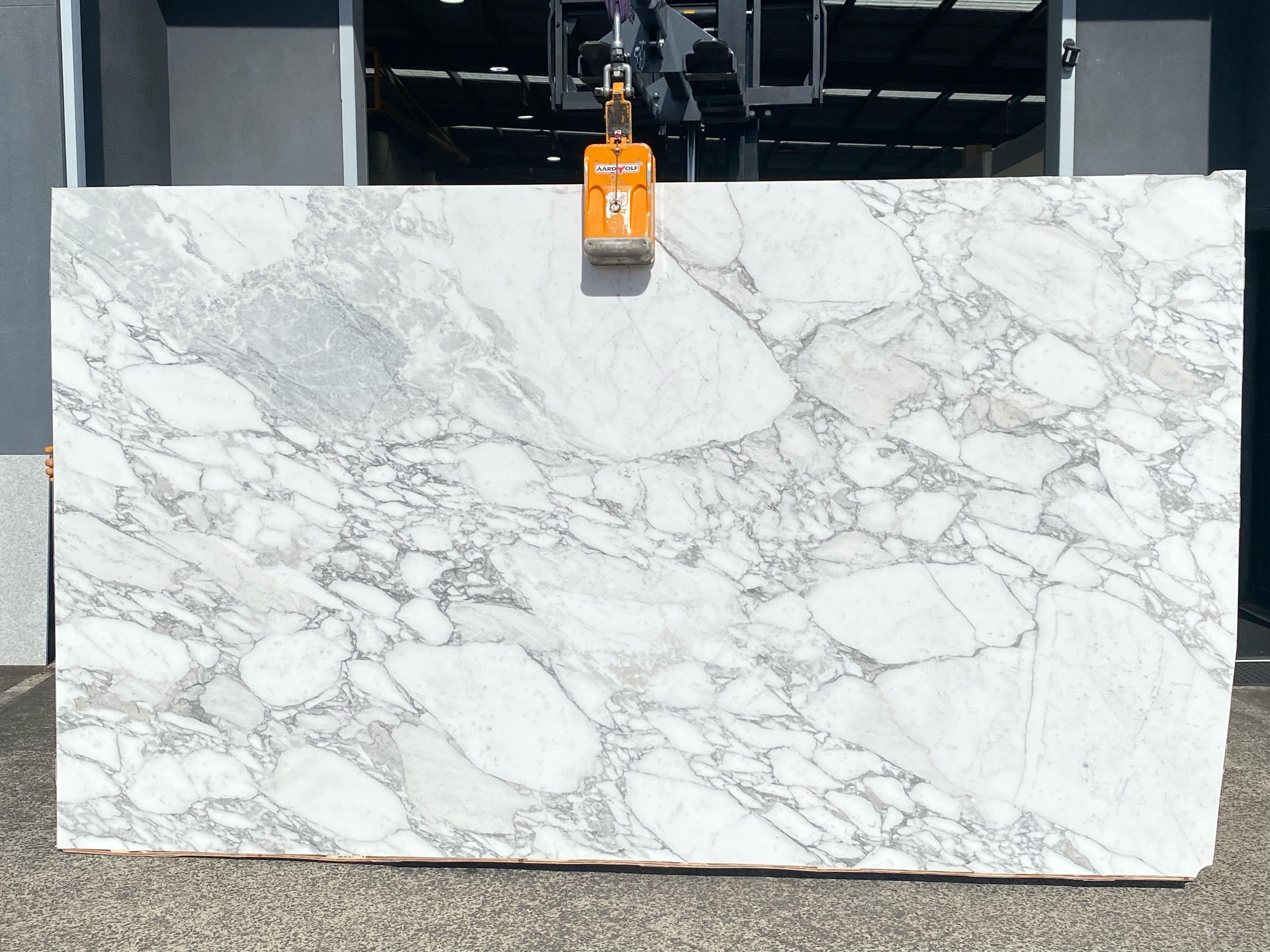 Calacatta-Vagli-Extra-Marble